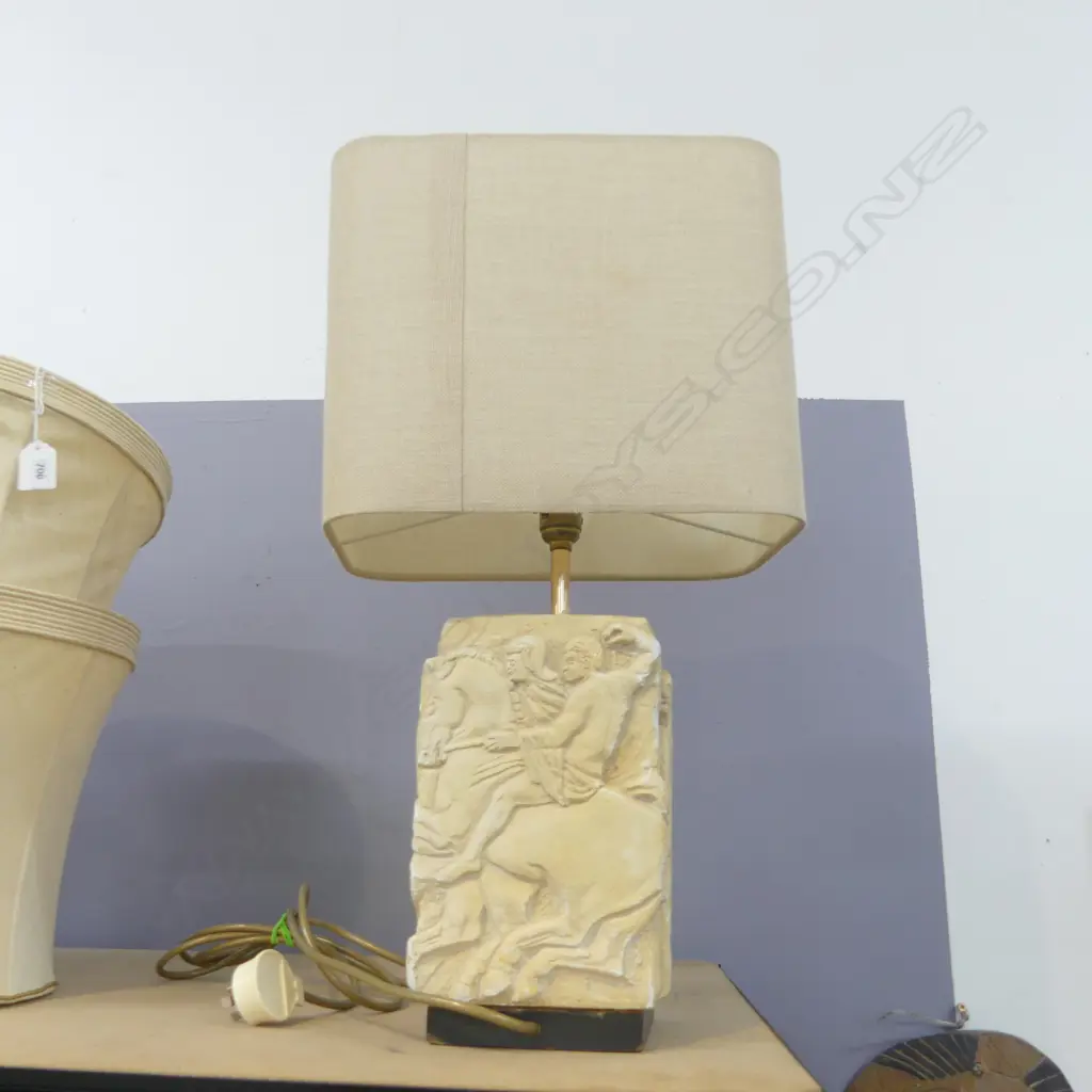 VINTAGE CHALK WARE LAMP w GREEK CLASSICAL HORSES, H.320mm (base) 560mm (w shade) Image 1++