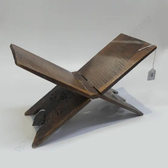 INDONESION VINTAGE TEAK KORAN STAND  OPEN H230MM L350MM