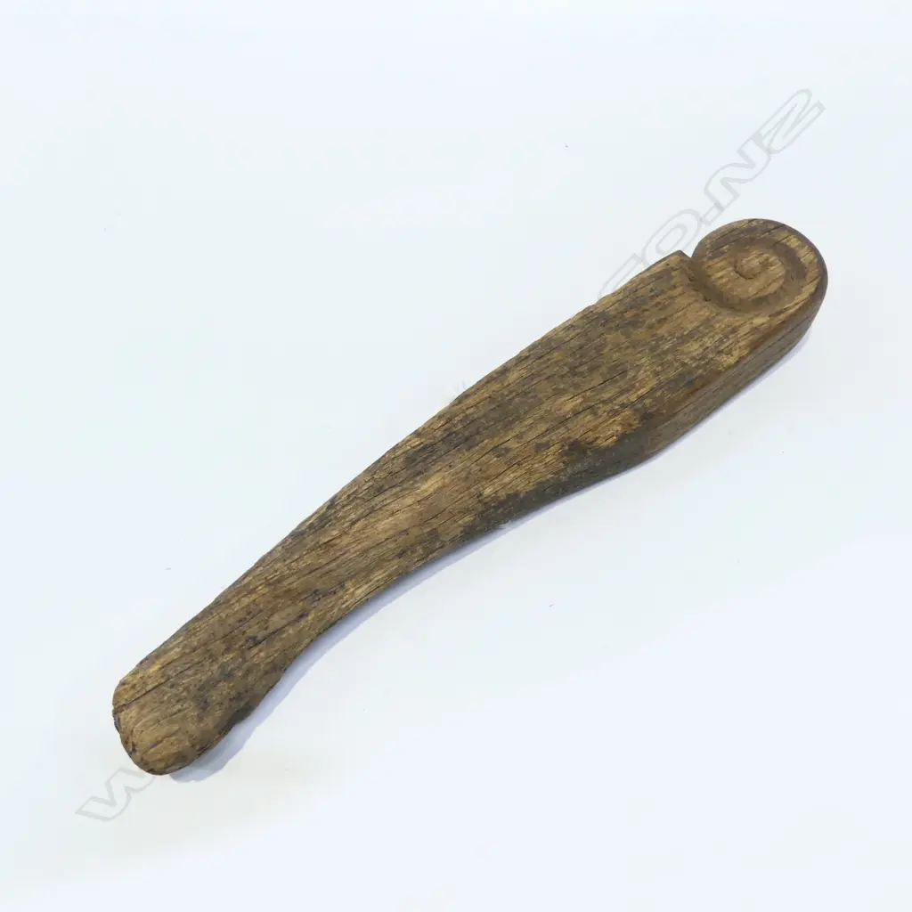 VINTAGE CARVED WOODEN MAORI tā whakairo (CARVING MALLET) L.350mm Image 1++
