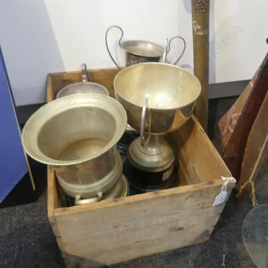 4 EP TROPHIES IN WHITE HORSE WHISKY CRATE