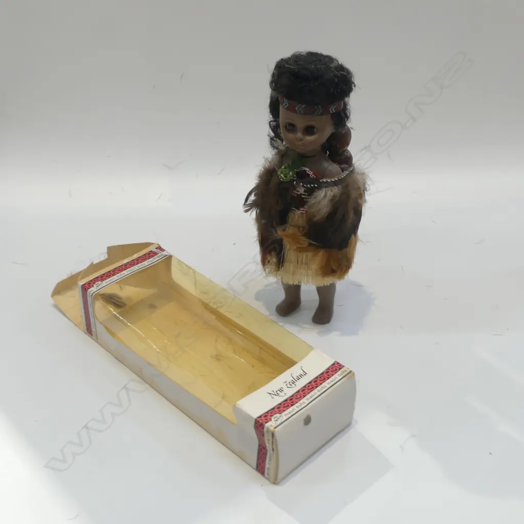 BOXED VINTAGE MAORI DOLL H.300mm C1980'S + BABY Packaging slightly faulted Image 1++