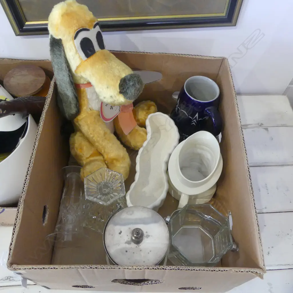 PLUTO DOG SOFT TOY, CROWN LYNN WHITE VASE, CERAMICS ETC Image 1++