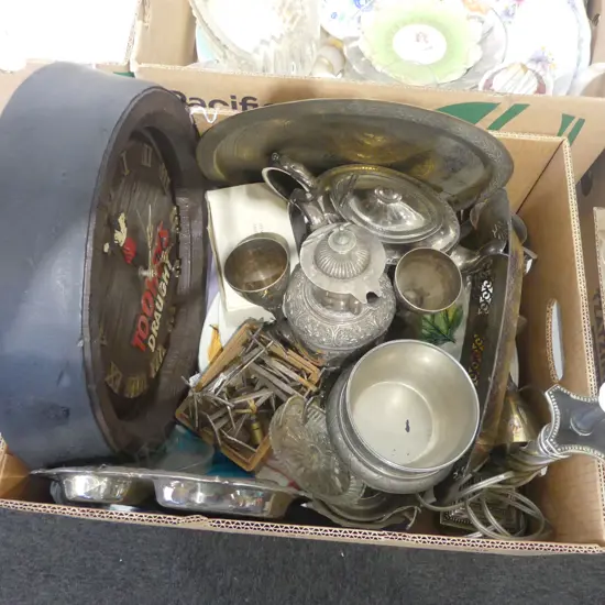 BOX LOT TOOHEY CLOCK MIXED EP COLUMBE LAMP ETC