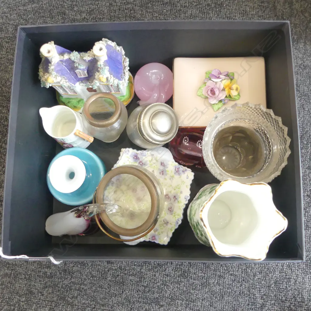TRAY OF SMALL GLASS & CHINA COLLECTABLES STAFF MONEY BOX GEO TEA MIXING BOWL ETC Image 1++