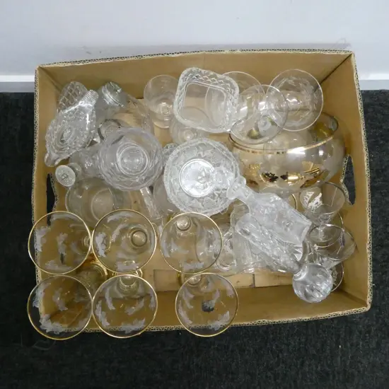 ASST. CRYSTAL & GLASSWARE