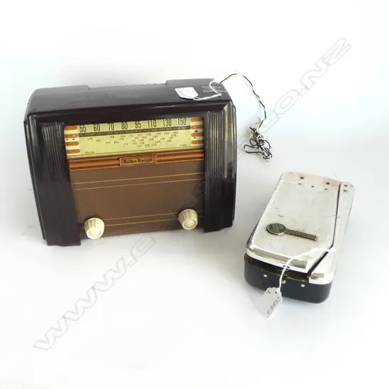 VINTAGE WONDERGRAM (the world's smallest record player) & BAKELITE MANTLE RADIO