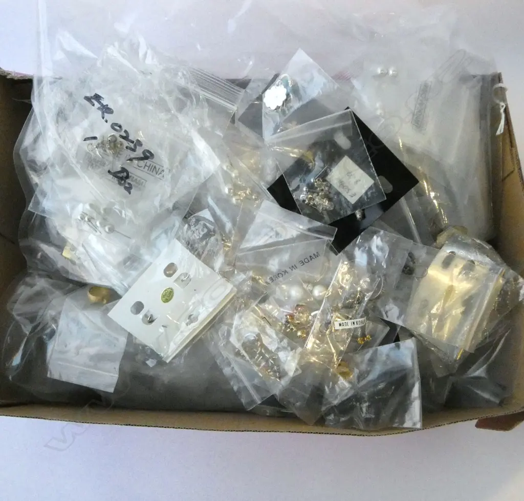 3 LARGE BAGS NEW SHOP STOCK PIERCED EARINGS Image 1++