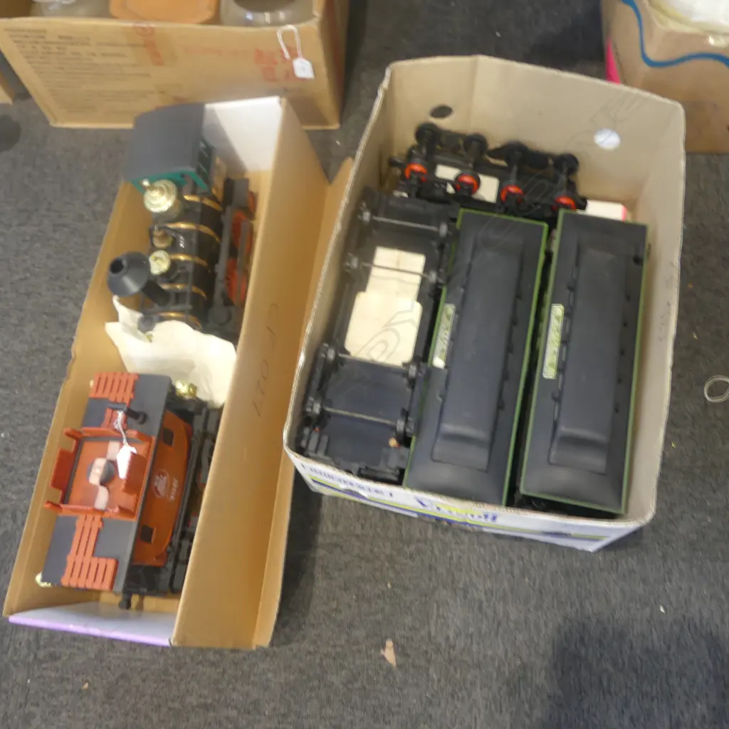 7 JIM BEAM TRAIN BOTTLES Image 1++