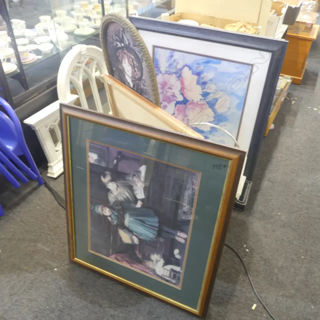 COLLECTION OF MIXED PRINTS Image 1++