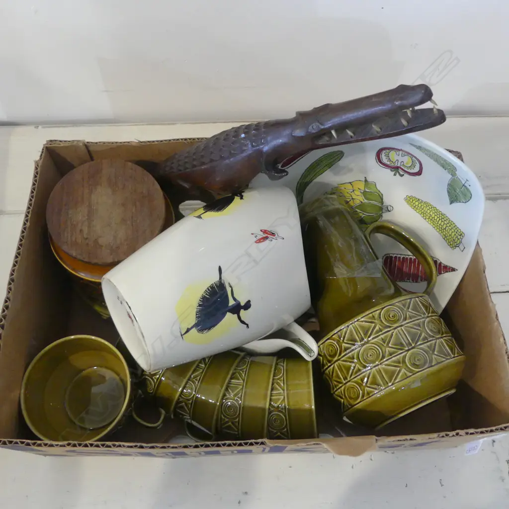 ASST. ENGLISH RETRO CERAMICS ETC Image 1++