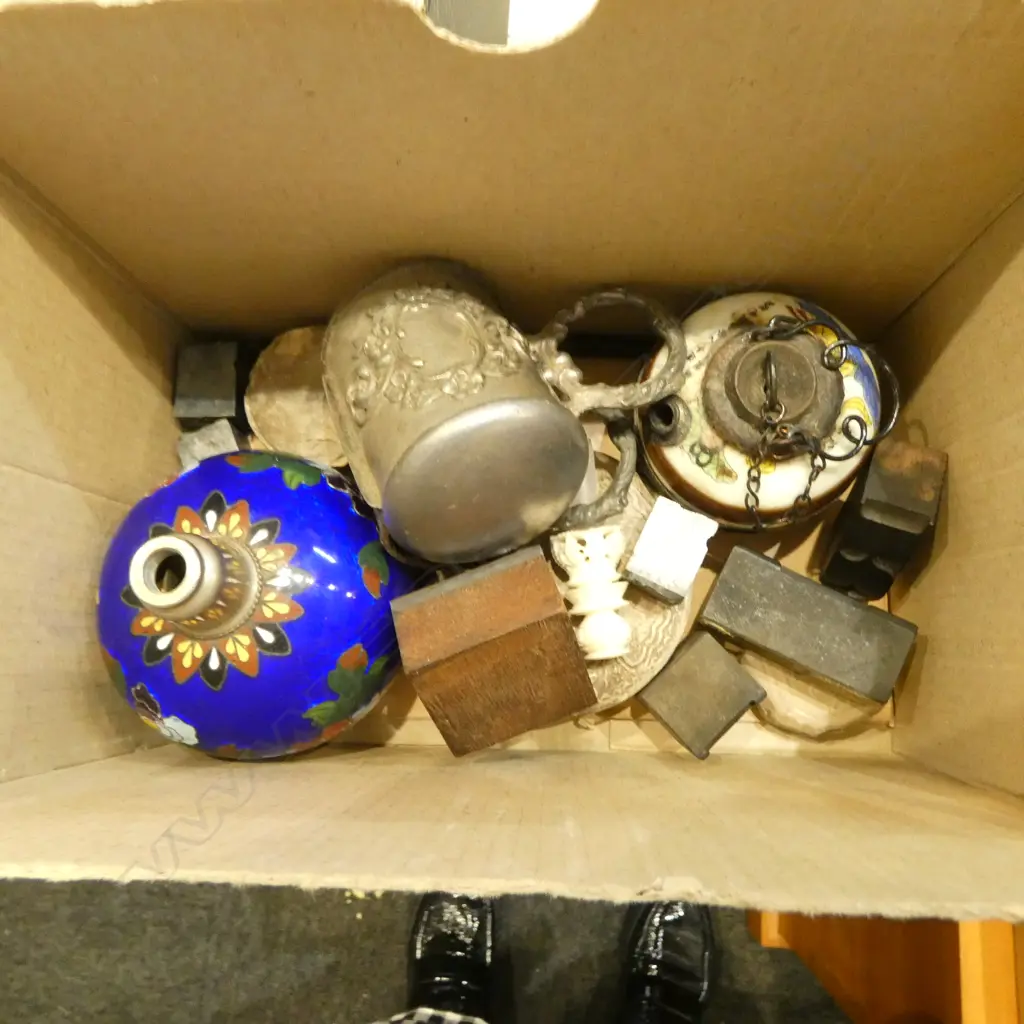 7 'R' LETTER BLOCKS, 4 MIDDLE EASTERN SEALS, ETC Image 1++