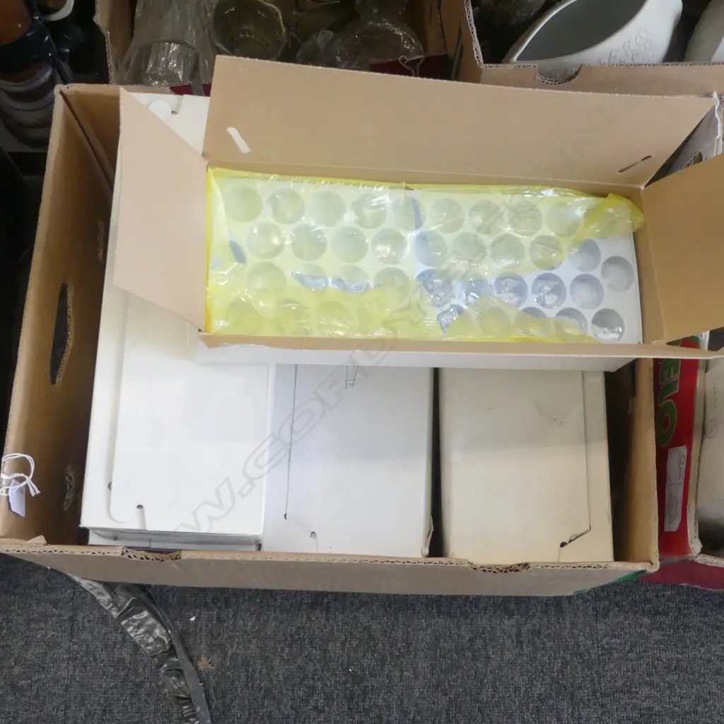 8 BOXES CHANDELIER DROPS Image 1++