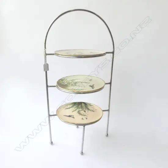 3 TEIR EP PLATE STAND H640MM WITH 3 HAND PAINTED ANTIQUE BIRD PLATES DIA 230MM