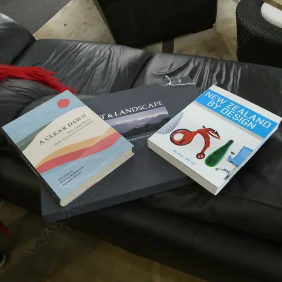 3 N.Z. ART REFERENCE BOOKS 