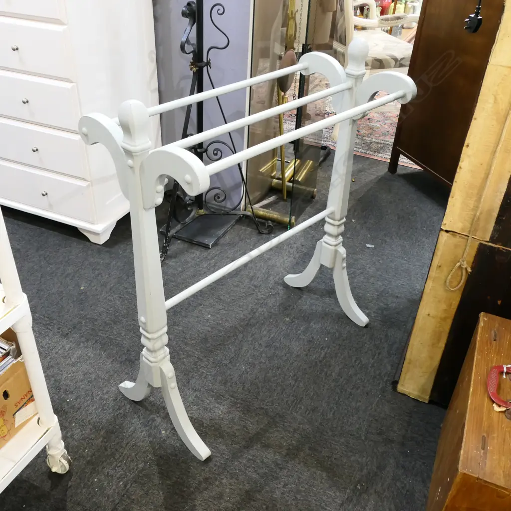 GREY PAINTED WOODEN TOWEL RAIL W.820mm Image 1++