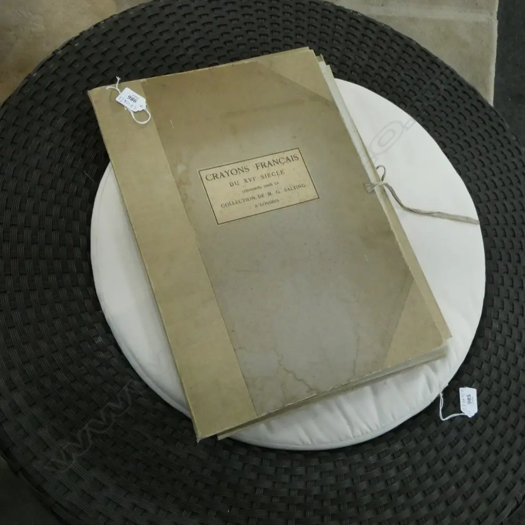 FOLIO OF FRENCH PORTRAIT DRAWING PRINTS 'CRAYONS FRANCAIS DU XVI SIECLE' Image 1++