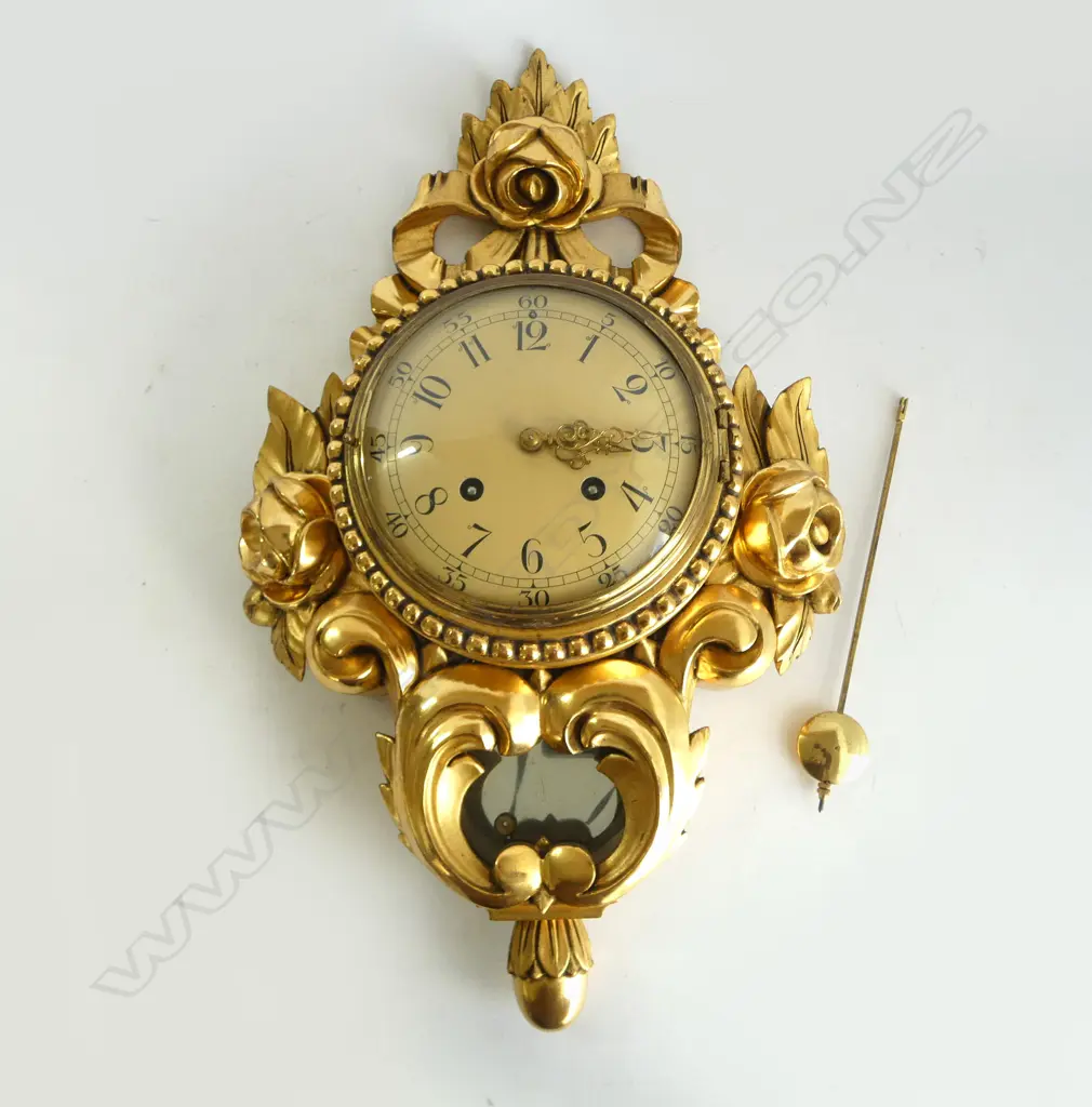 VINTAGE GILT WALL CLOCK (needs assembling) Image 1++