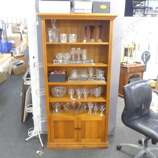 WOODEN BOOKCASE 925x360x1800mm