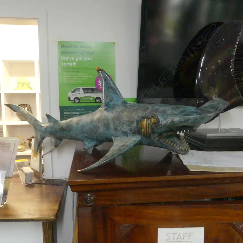 LARGE HAMMER HEAD SHARK BONZE/BRASS L.1100mm Image 1++