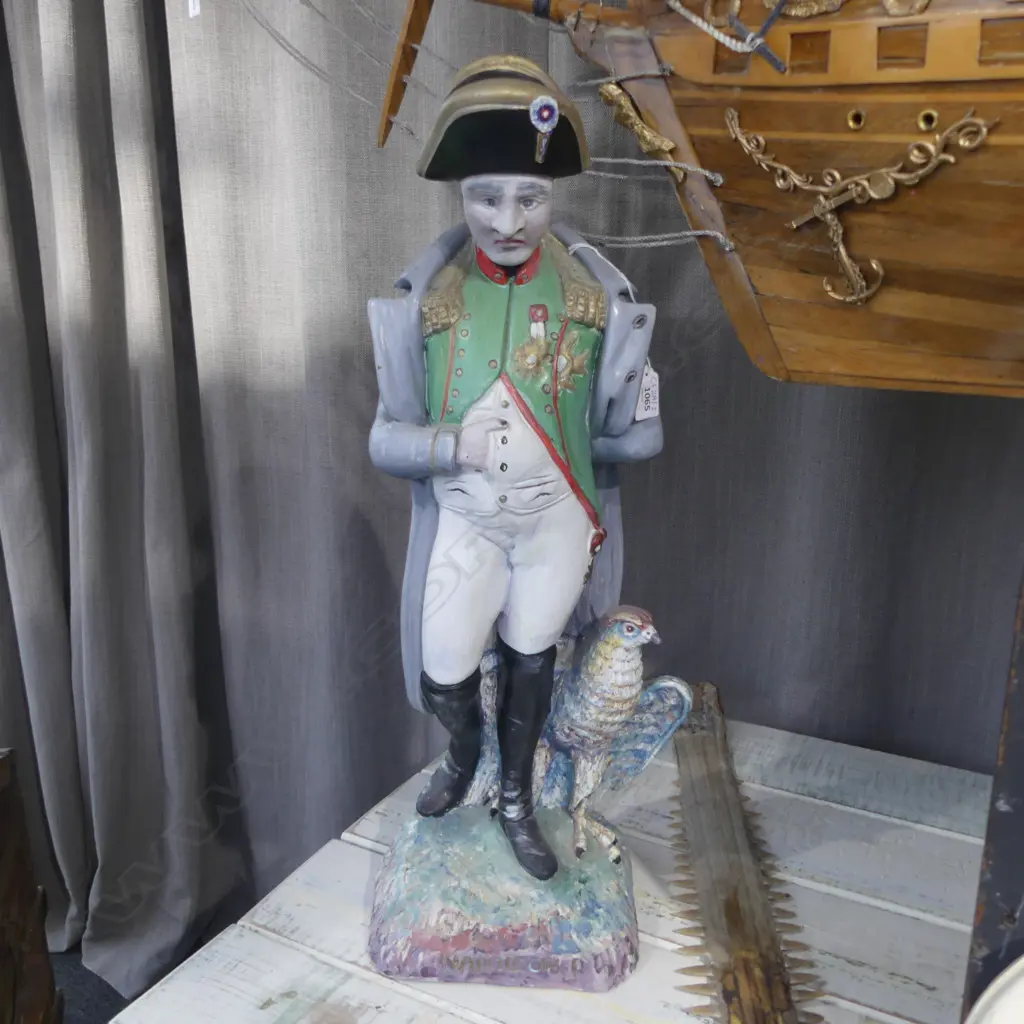 PAINTED CONCRETE NAPOLEON H.650mm Image 1++