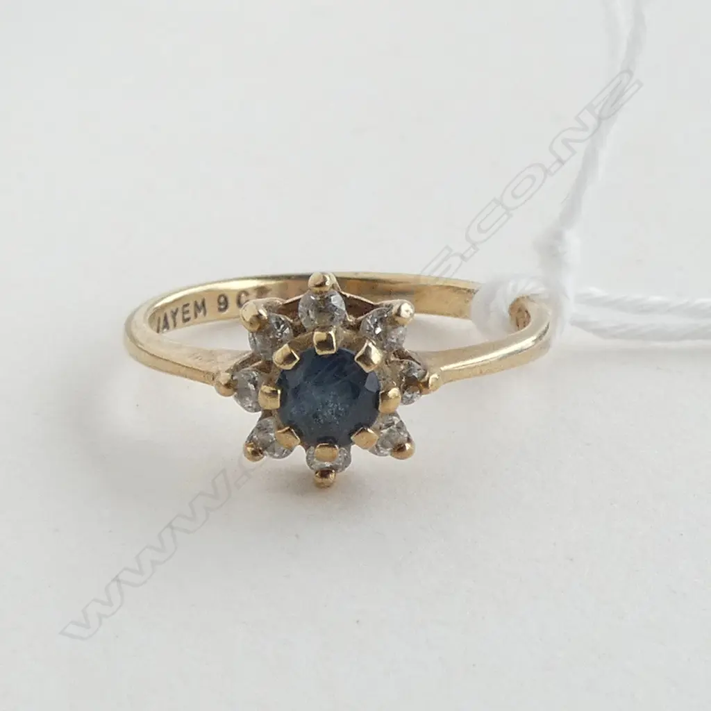 9CT GOLD BLUE & WHITE STONE RING 1.62gms SIZE K Image 1++