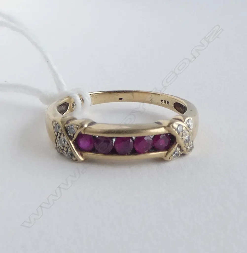 14ct YELLOW GOLD 5 RUBY & DIAMOND RING channel set rubies 2.7gms SIZE P 1/2 Image 1++
