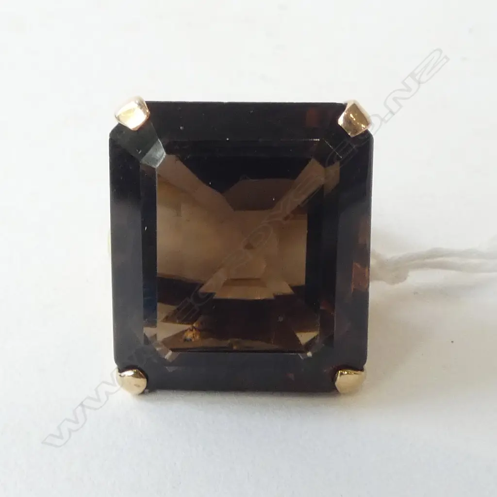 RETRO 9ct SMOKEY QUARTZ COCKTAIL RING size P Image 1++