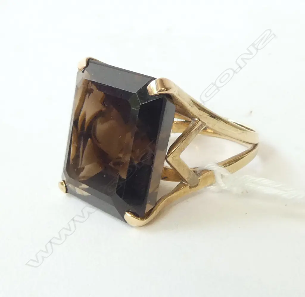 RETRO 9ct SMOKEY QUARTZ COCKTAIL RING size P Image 1++