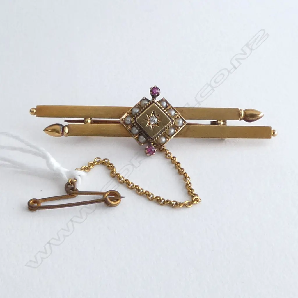 ANTIQUE 15ct YELLOW GOLD RUBY DIAMOND & SEED PEARL DBLE BAR BROOCH 3.7gms Image 1++