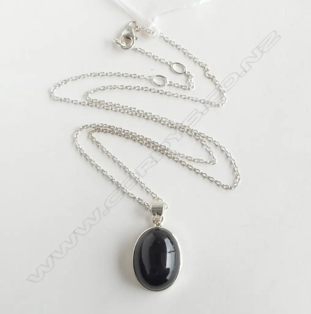 SILVER SET BLK STAR GEMSTONE PENDANT w. SILVER CHAIN, L.520mm Image 1++
