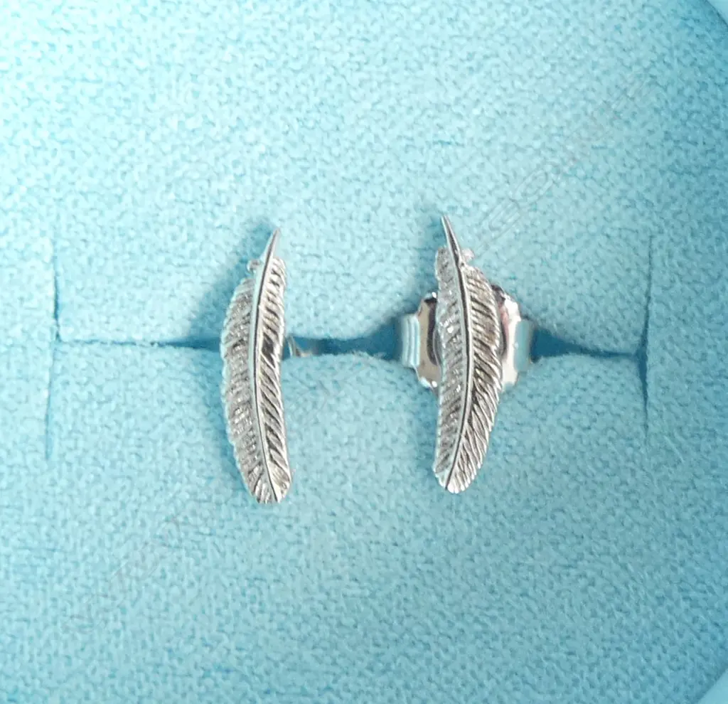  PR SILVER BOH RUNGA FEATHER EARRINGS Image 1++