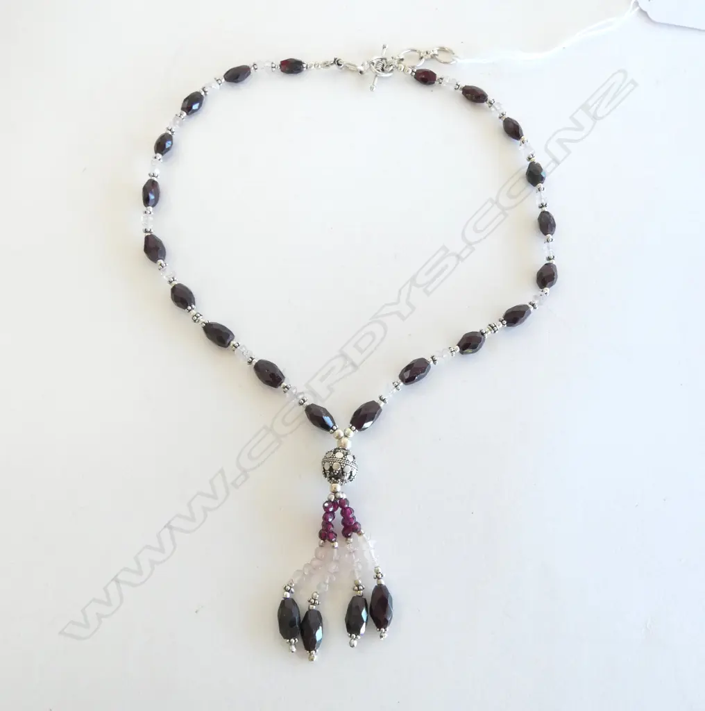 SILVER AND FACET CUT GARNET TASSELLED NECKLACE Image 1++