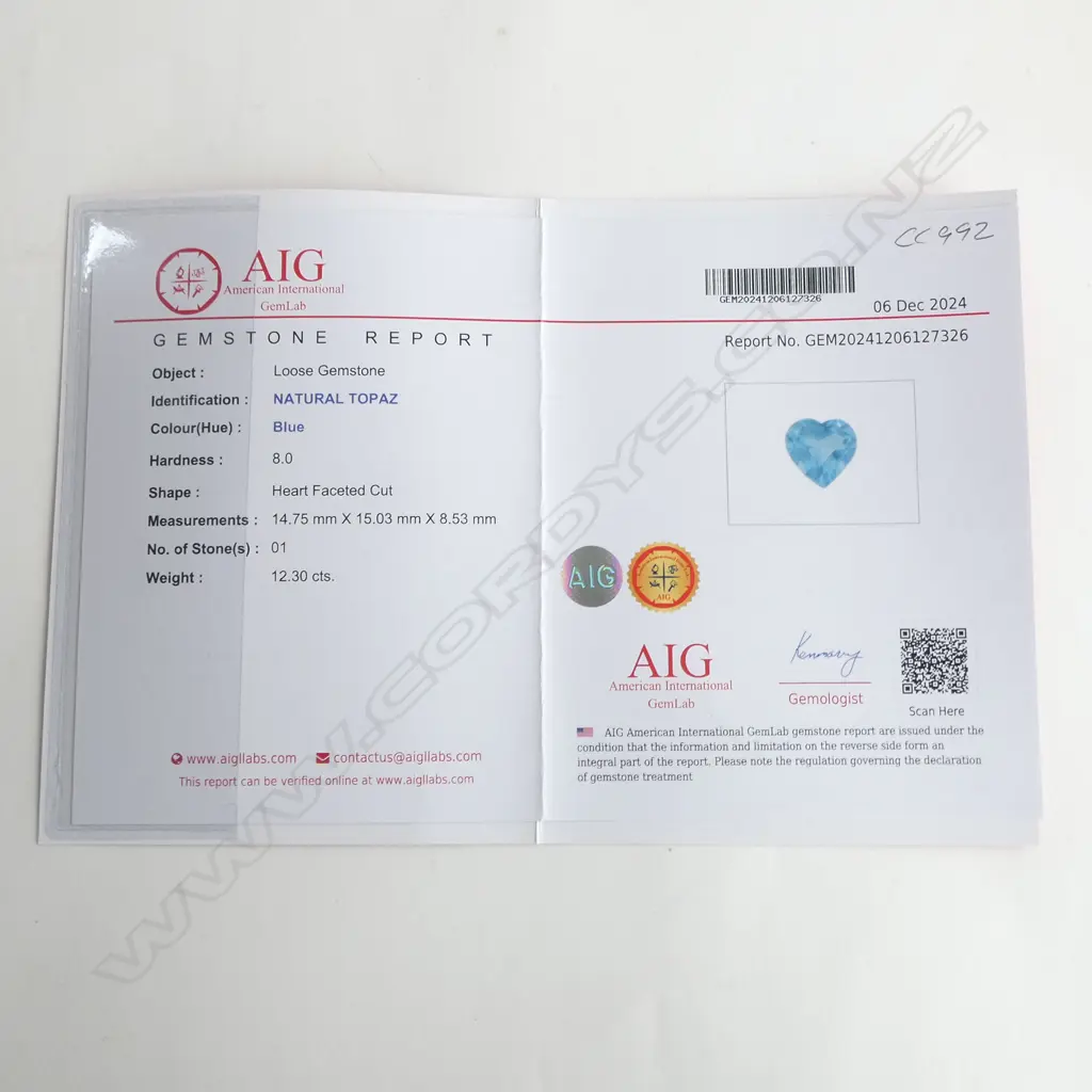 HEART CUT BLUE TOPAZ, 12.30ct, AIG REPORT  Image 1++