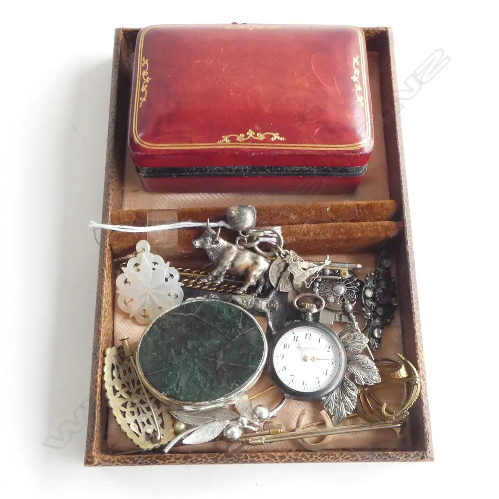 ASST. ESTATE JEWELLERY: SILVER ladies fob watch + crucifix + novelty silver articulated doll charm + moss agate snuff bo Image 1++