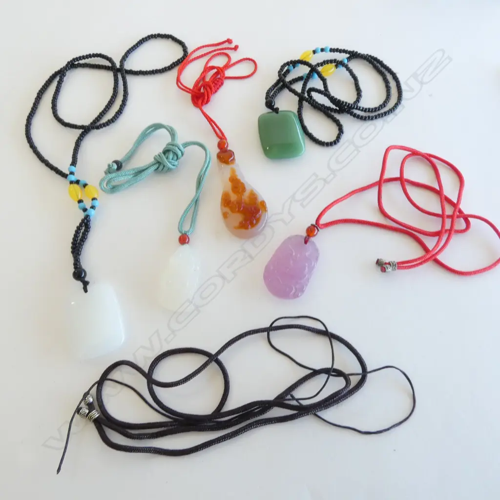 5 ORIENTAL PENDANT NECKLACES Image 1++