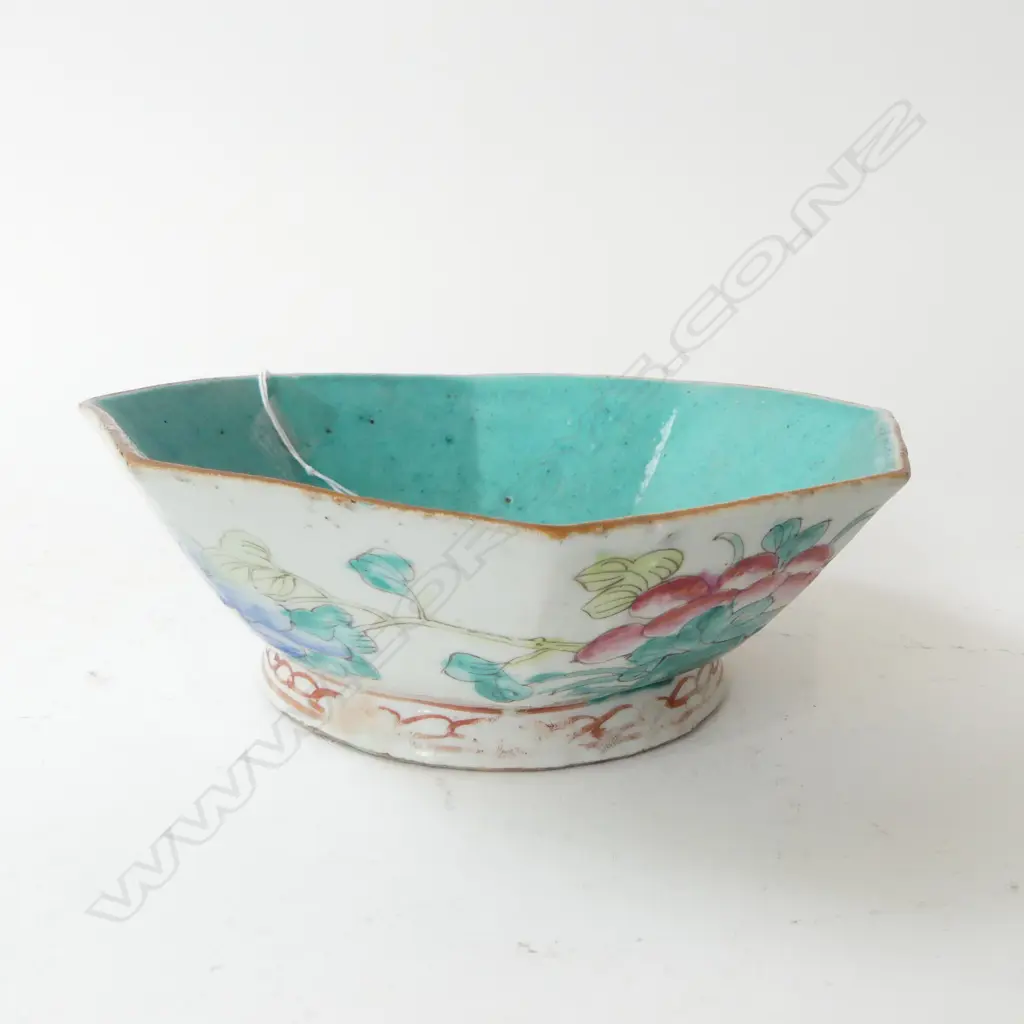 CHINESE OCTAGONAL BOWL 170mm dia Image 1++