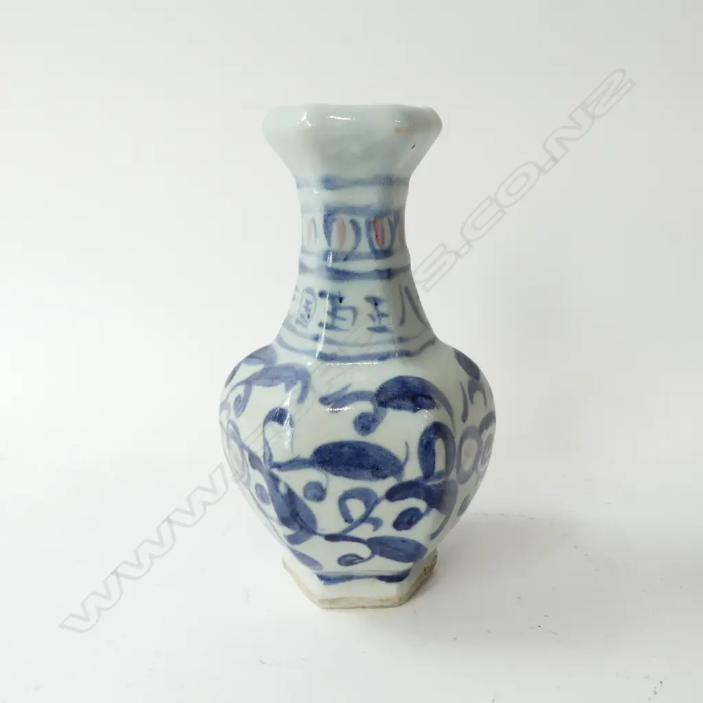 CHINESE HEXAGONAL BLUE & WHITE BOTTLE VASE H.215mm under glaze blue Image 1++