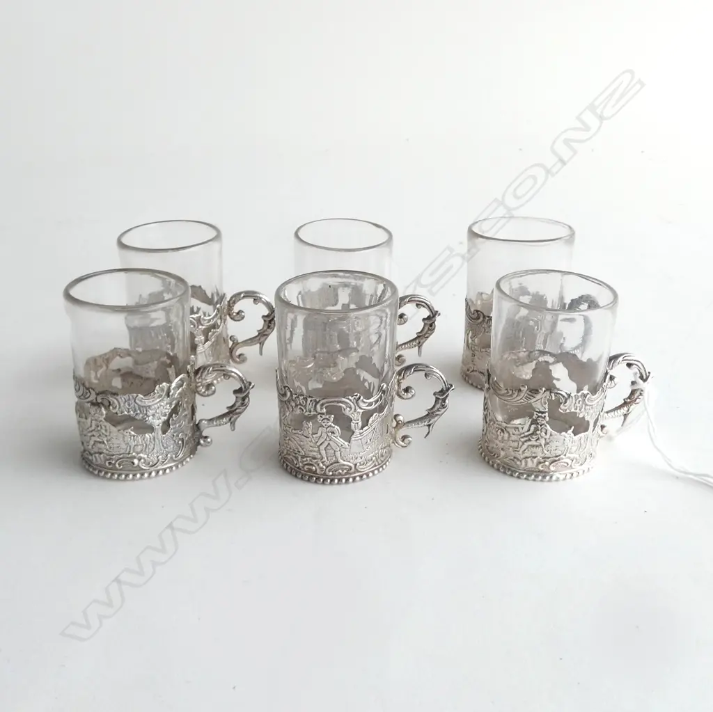 6 STG SILVER CONTINENTAL LIQUEUR GLASSES, EDWIN THOMPSON BRYANT, LONDON 1889, 89gms, H.50mm Image 1++