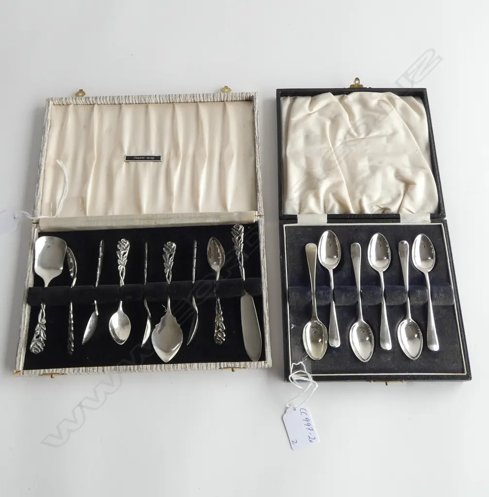 STERLING SILVER BOXED RAT TAIL TEASPOONS 1926 63gm & 9 BOXED STERLING SPOONS WITH ROSE MOTIF  ETC, APPROX 90gms Image 1++