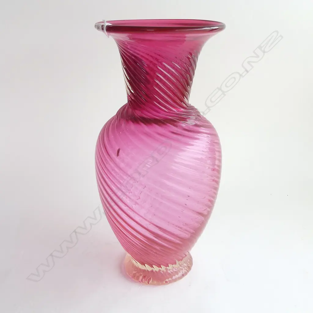 CRANBERRY / RUBY GLASS VASE H.320mm Image 1++