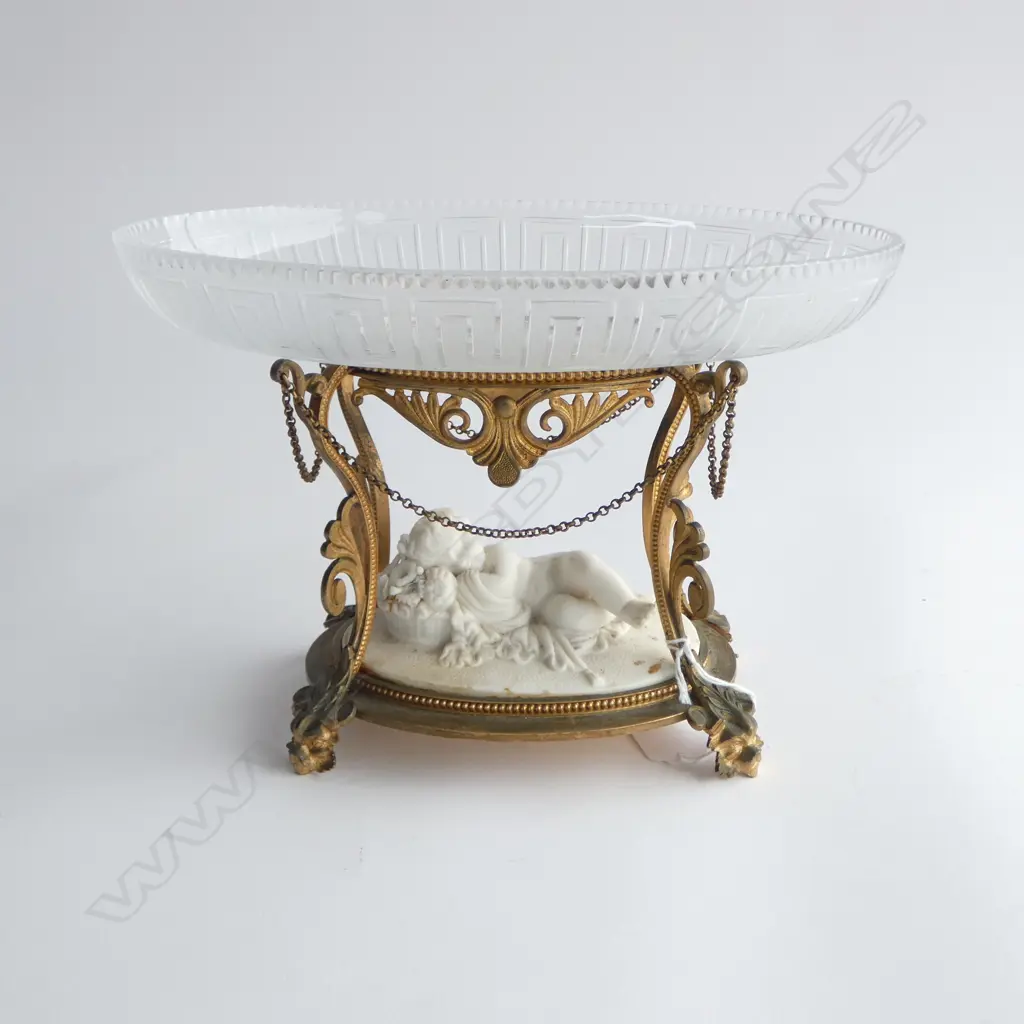 ROCOCO STYLE CENTREPIECE 250x160x170mm Image 1++