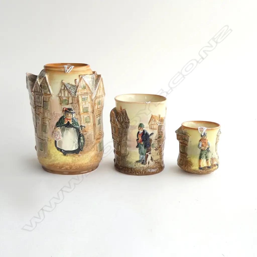 'THREE DOULTON DICKENS VASES, WITH PATTERNS IN RELIEF, SARAH GAMP H.170 mm BILL SYKES H. 115 & SAM WELLER H. 70mm Image 1++
