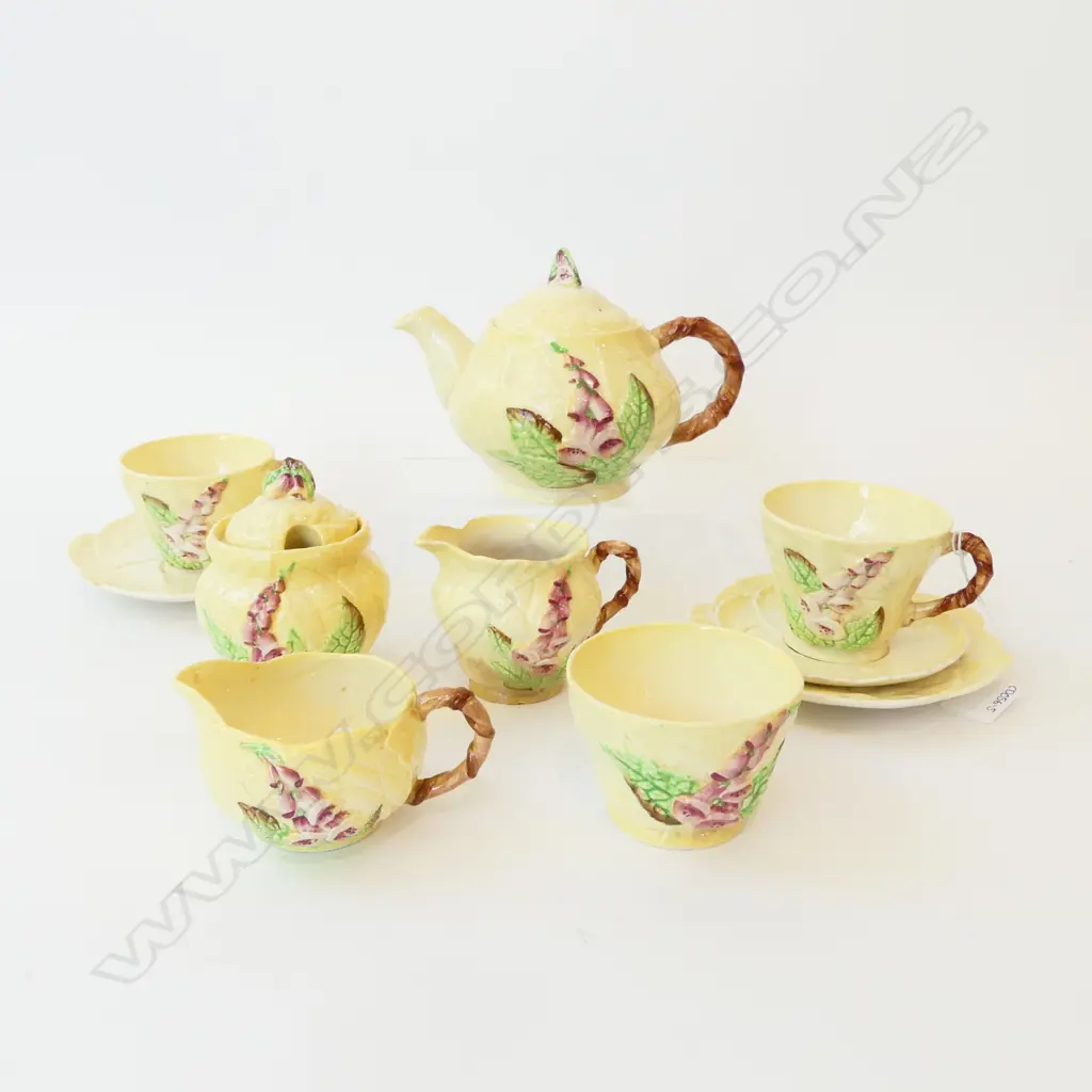 PART CARLTON WARE 'FOX GLOVE' TEA SERVICE Image 1++