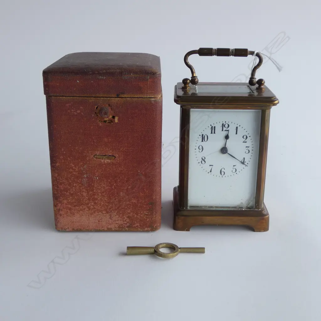 OLD CARRIAGE CLOCK IN ORIGINAL LEATHER TRAVELLING CASE, RUNNING, H.130mm Image 1++