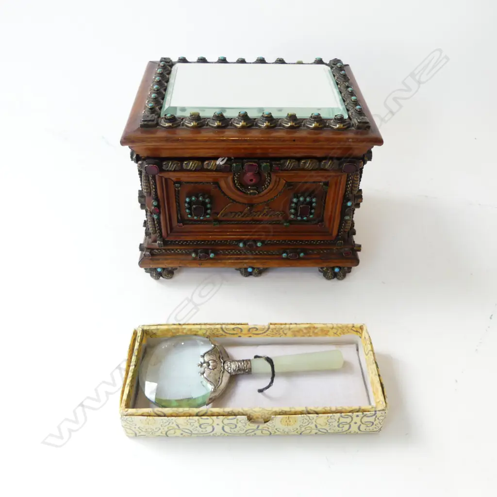 JEWELLED WOODEN BOX W.180mm + MAGNIFYING GLASS Image 1++