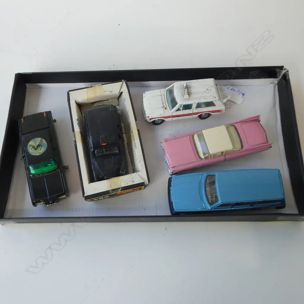 5 VINTAGE DINKY CARS + CORGI 'THE GREEN HORNETS BLACK BEAUTY' L.125mm Image 1++