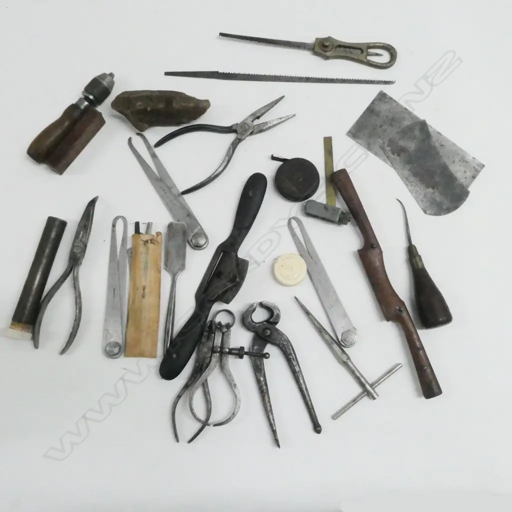 ASST VINTAGE TOOLS; PLIERS, MEASURES, etc Image 1++