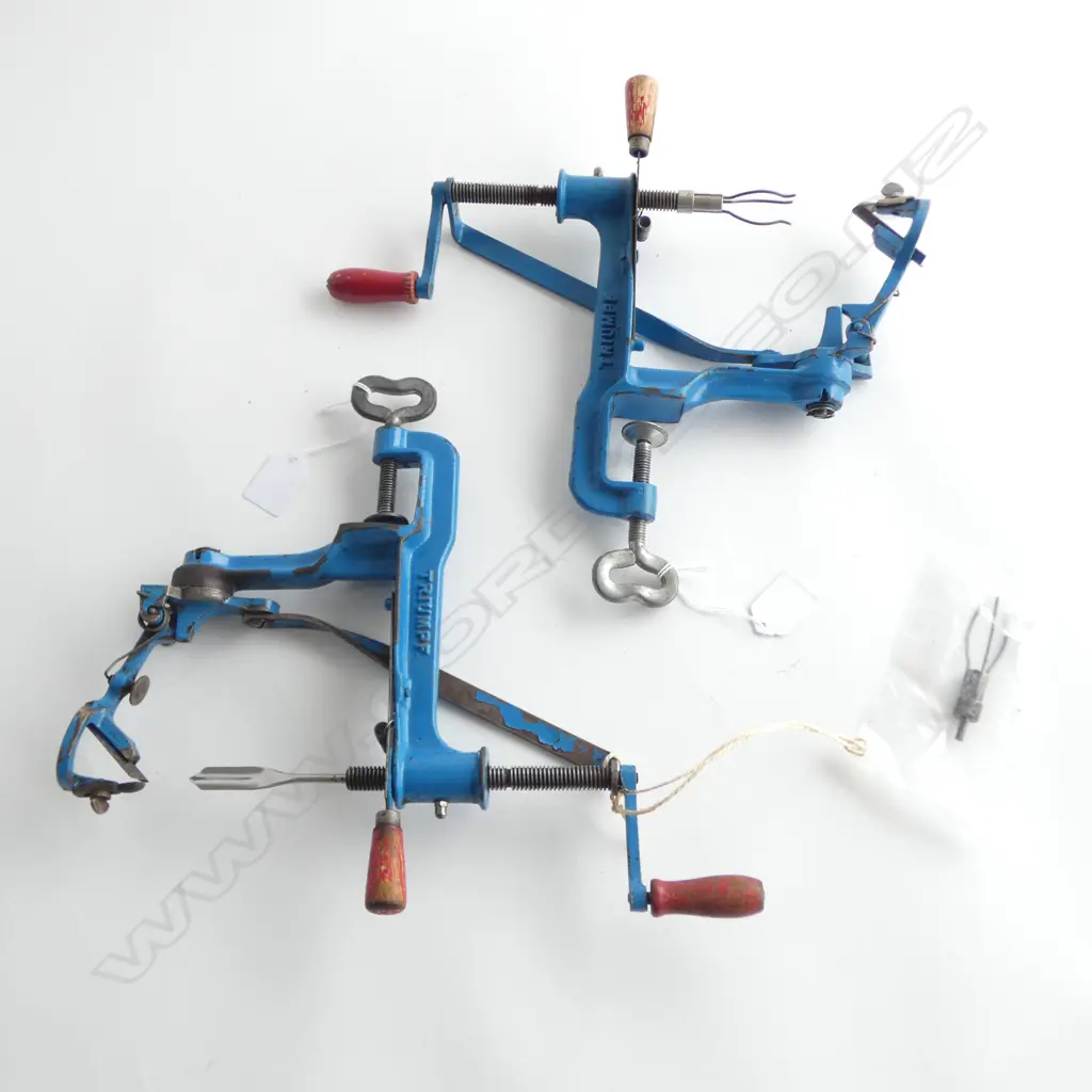 2 PEFRA TRIUMPF BLUE PAINTED CAST IRION HAND WOUND APPLE PEELERS; 1 w. EXTRA ATTACHEMENT, L.350mm Image 1++