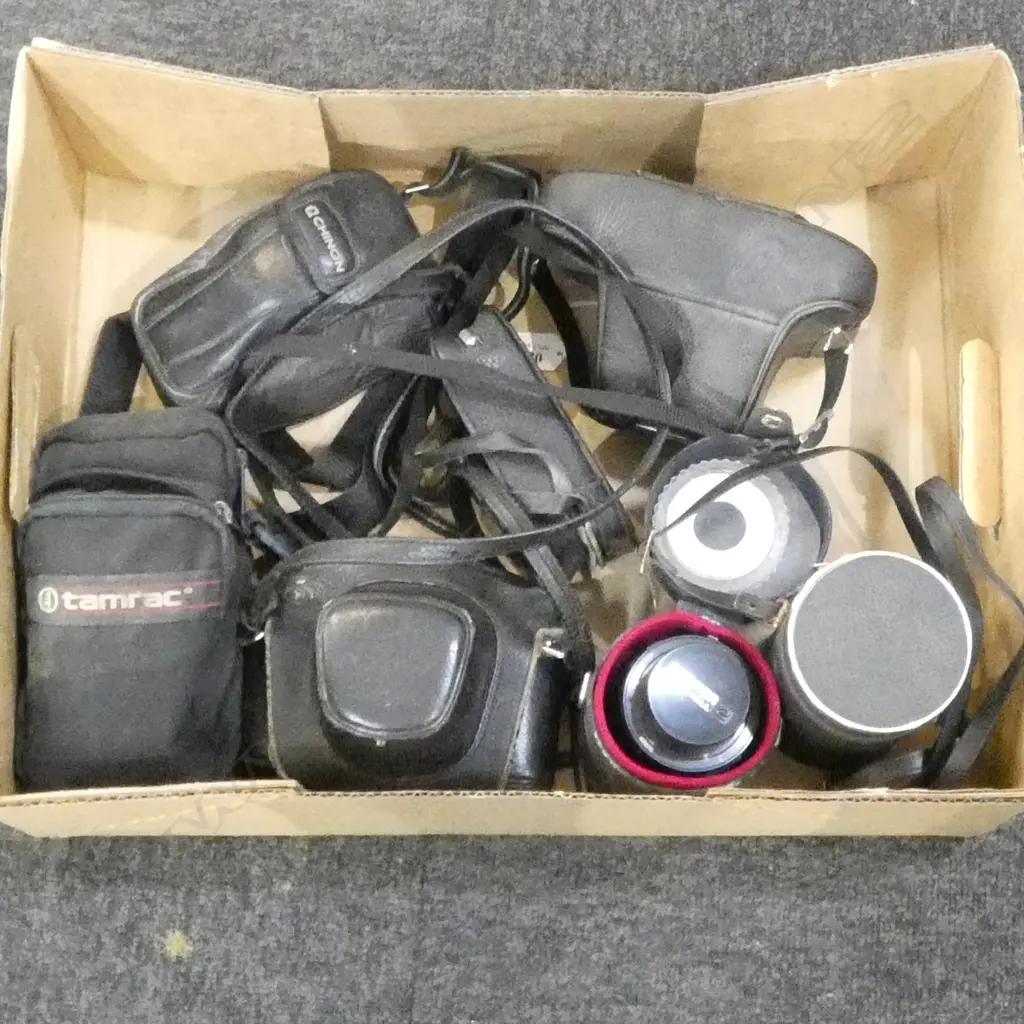 ASST VINTAGE CAMERAS; YASHIKA, ASAHI, 2 CASED LENSES, etc Image 1++