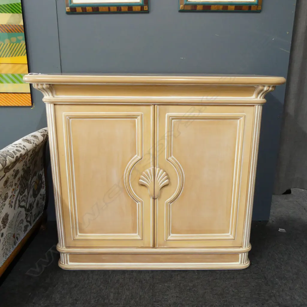 2 DOOR CABINET 1030x500x870mm Image 1++